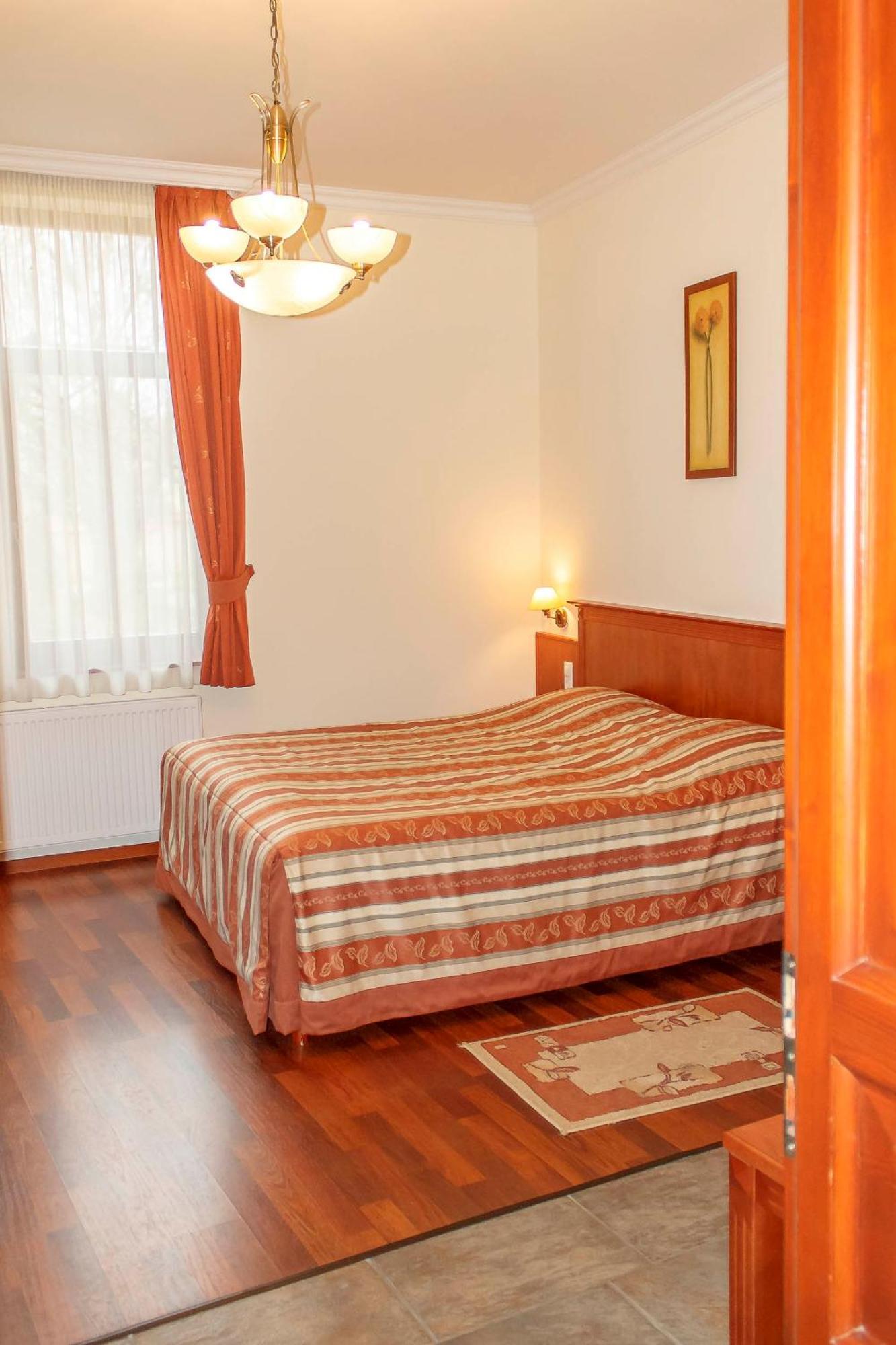 Pannon Hotel Bejelentkezes 20 Oraig, Check-In Until 20 O'Clock, Einchecken Bis 20 Uhr 莫哈奇 外观 照片