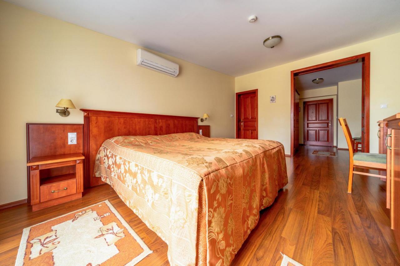 Pannon Hotel Bejelentkezes 20 Oraig, Check-In Until 20 O'Clock, Einchecken Bis 20 Uhr 莫哈奇 外观 照片